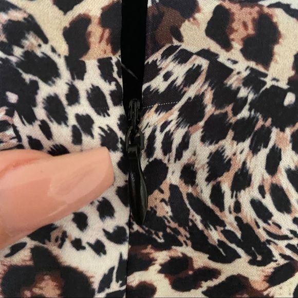 ⭐️Host Pick⭐️ 🆕 Elvi: Sleeveless Leopard Print & Lace Trim Midi Dress - Picture 9 of 13